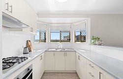 1/240 Spring Street, Kearneys Spring, Qld 4350