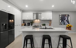 28 Swan Street, Pakenham, Vic 3810