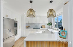 52 Beaumont Avenue, Wyoming, NSW 2250