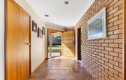 86B MONTGOMERY STREET, Sale, Vic 3850