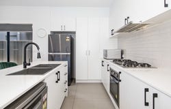 4C Eildon Avenue, Manor Lakes, Vic 3024