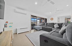 7 Gerbera Place, Regents Park, Qld 4118