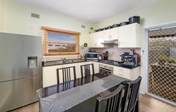 4 Pineview Avenue, Roselands, NSW 2196