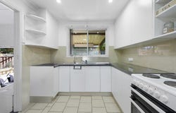 33 Lewis Street, South Wentworthville, NSW 2145