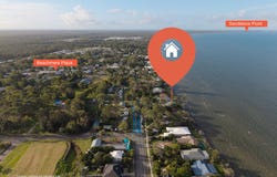 19 Biggs Avenue, Beachmere, Qld 4510