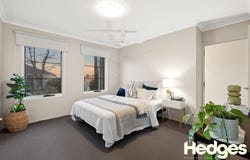 6 Peebles Cross, Sinagra, WA 6065