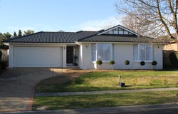32 Lavis Road, Bowral, NSW 2576