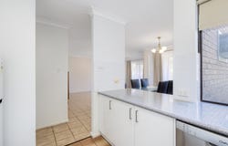 5/42 Hale Road, Forrestfield, WA 6058