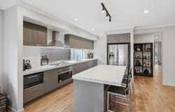 15 Gibson Way, Maddingley, Vic 3340