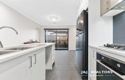 245 St Germain Boulevard, Clyde North, Vic 3978