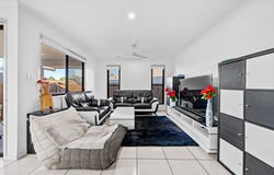 18 Valuniu Place, Boronia Heights, Qld 4124