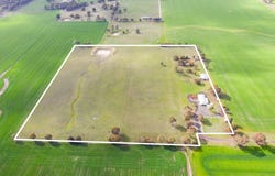 34 Elysian Lane, Neilborough, Vic 3570