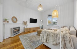 817 Doveton Street North, Soldiers Hill, Vic 3350