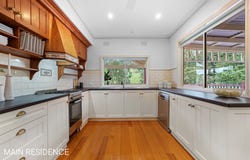 18 Caroline Crescent, Emerald, Vic 3782