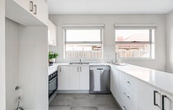 2/127 St Vigeons Road, Reservoir, Vic 3073