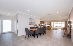 25/19 Malibu Road, Safety Bay, WA 6169