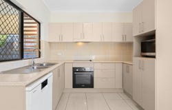 17 Finniss Crescent, Bentley Park, Qld 4869