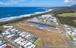 7-15 Whitewater Terrace, Lake Cathie, NSW 2445