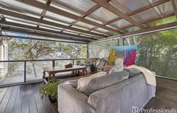 254 Beacon Road, Tamborine Mountain, Qld 4272