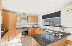 1/71 Shearwater Drive, Berkeley, NSW 2506