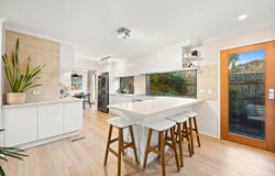 4/10 Kangerong Road, Box Hill, Vic 3128