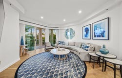 40/135 Seaworld Dr, Main Beach, Qld 4217