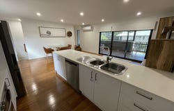 4/125 Ekibin Road, Annerley, Qld 4103