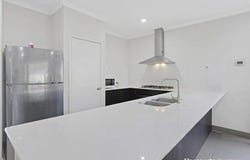 37 Marloo Street, Wattle Grove, WA 6107