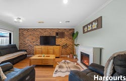2/233 Greaves Street North, Werribee, Vic 3030