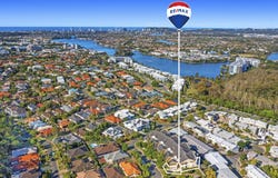 8/27 Ranier Crescent, Varsity Lakes, Qld 4227