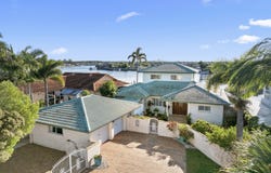 19 Botany Cr, Banksia Beach, Qld 4507