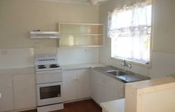 9 Blackbutt Street, Blackwater, Qld 4717