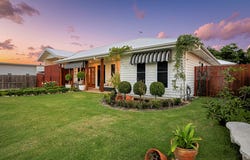 12 Headlands Esplanade, Innes Park, Qld 4670