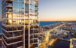 25202/16 Casino Drive, Broadbeach, Qld 4218