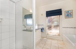 3 Weatherby Drive, Strathdale, Vic 3550