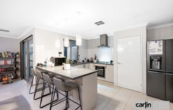 19 Greenwich Way, Success, WA 6164