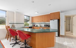 2002/3 Lake Terrace West, Mount Gambier, SA 5290