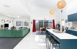 4 Harrow Close, Belmont, Vic 3216