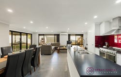 240 Runnymede Gate, Leda, WA 6170