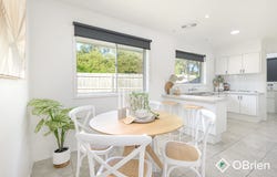 7  Timbertop Court, Frankston North, Vic 3200
