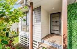 17 Wood Drive, Redbank Plains, Qld 4301