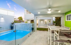 10 Hardiman Street, Woody Point, Qld 4019