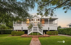 156 Barton Road, Hawthorne, Qld 4171