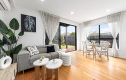 2/63 Ormond Road, Clayton, Vic 3168