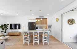 2/135 Golden Four Drive, Bilinga, Qld 4225