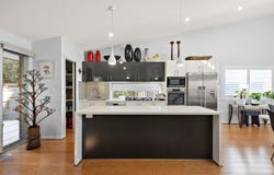 11 Belmont Crescent, Belmont, NSW 2280