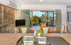 77 Armstrong Way, Highland Park, Qld 4211