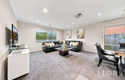 72 Heybridge Street, Clyde, Vic 3978
