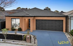 3 San Fratello Street, Clyde North, Vic 3978