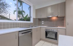 8/14 Fowler Street, West Gladstone, Qld 4680